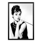 Quadro Audrey Hepburn – Retrato Clássico Preto e Branco